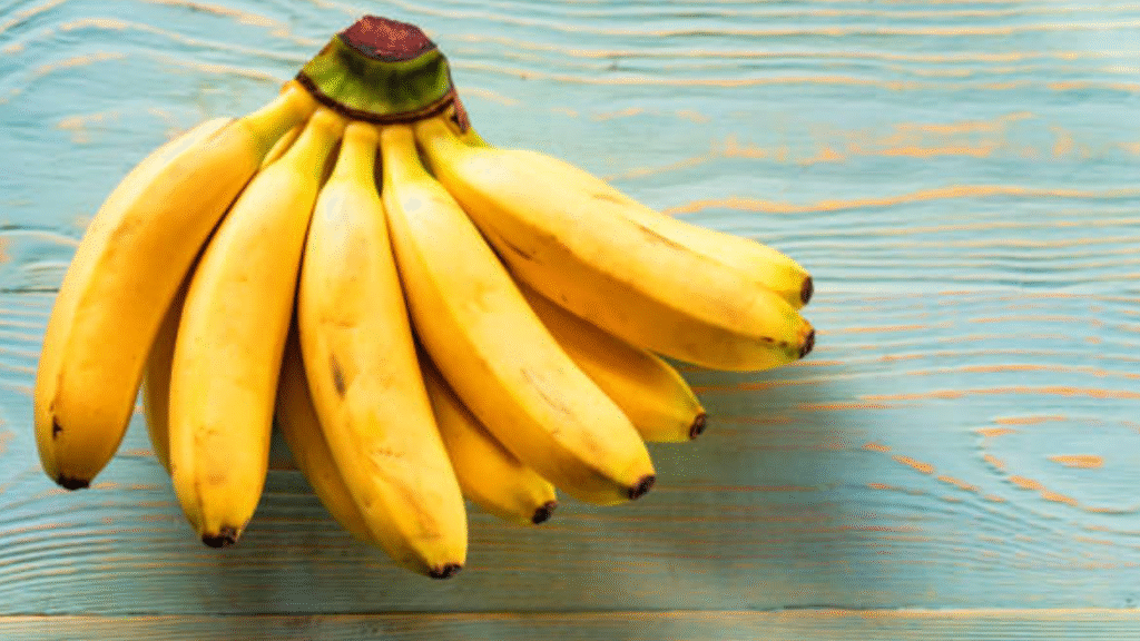 इसमें केला का चित्र दिखाया गया है